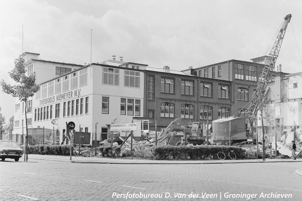 Tabaksfabryk Niemeyer - Friese woordzoeker