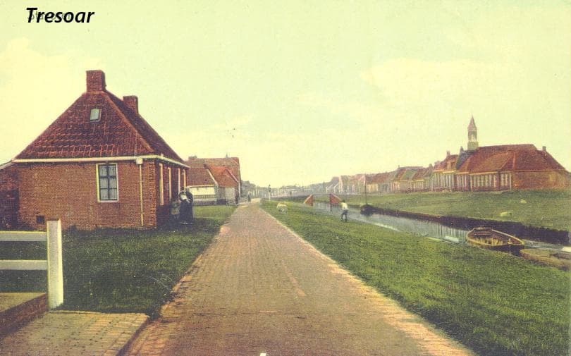 Paardensprong puzzelraster over de oudste stad van Friesland in gemeente Súdwest-Fryslân die als eerste Nederlandse stad stadsrechten verkreeg.